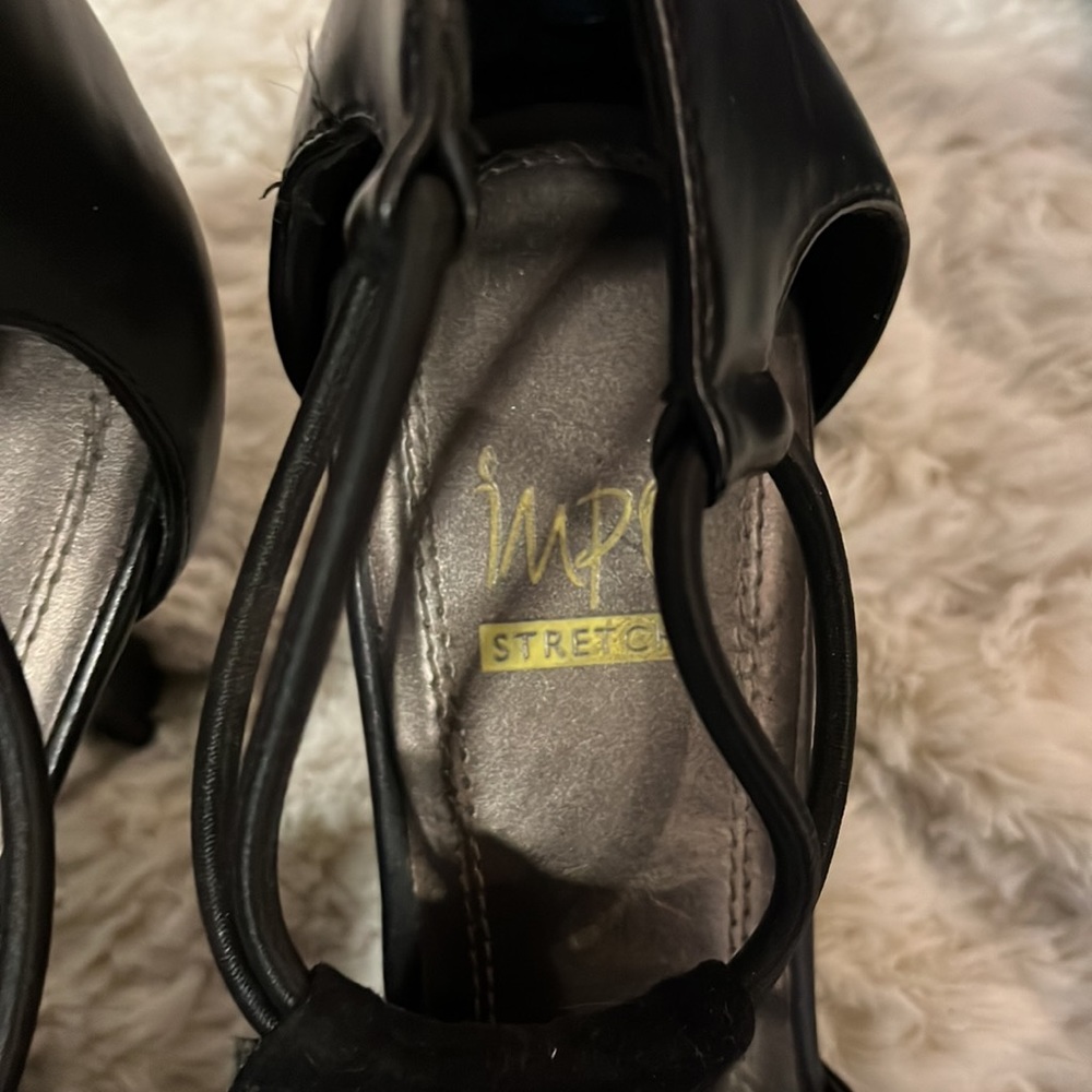 Shoes - Picture 2 of 5